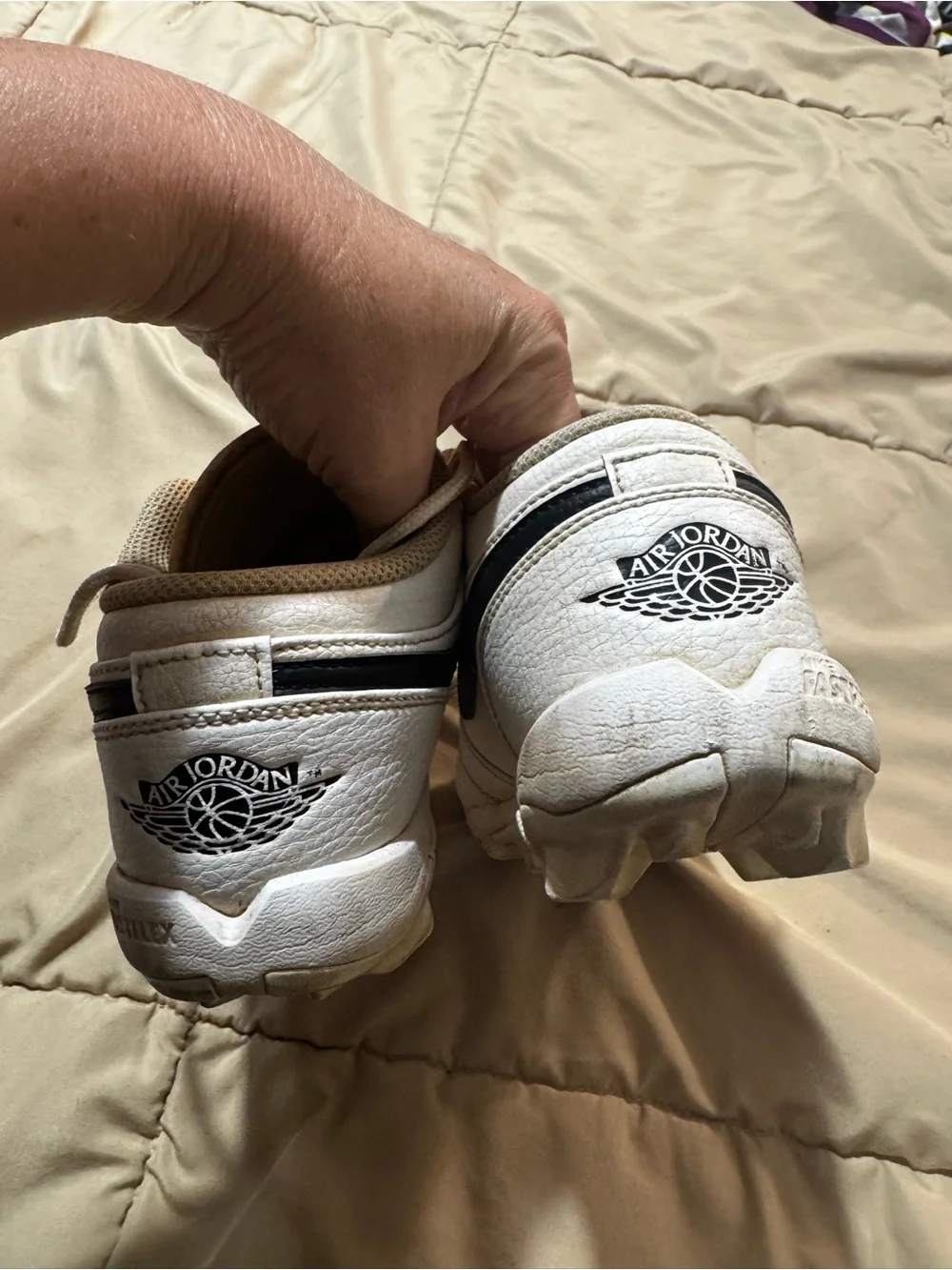 Nike classic low